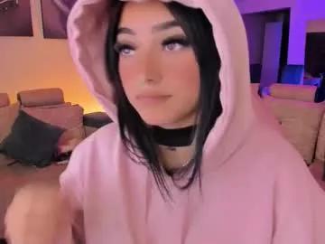 Freechat cute_sarita18 on Chaturbate