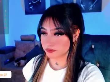 Freechat cute_sarita18 on Chaturbate