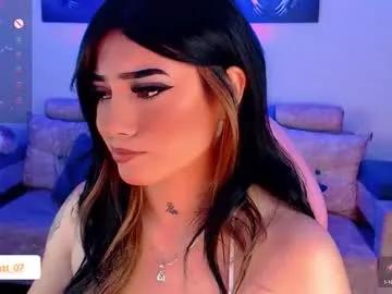 Freechat cute_sarita18 on Chaturbate