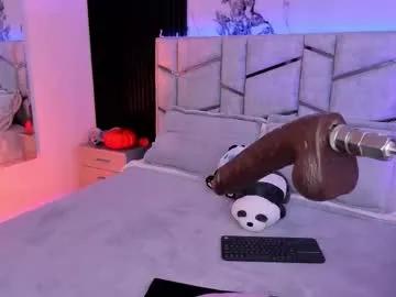 Freechat daniphoenixx on Chaturbate