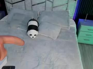 Freechat daniphoenixx on Chaturbate