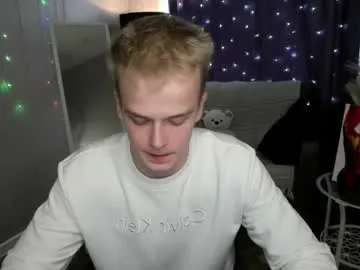 dattouz on Chaturbate