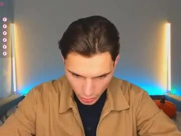 denlover — CUM SHOW  [3999 tokens remaining]