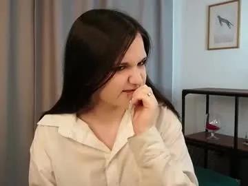 Freechat dinahganus on Chaturbate