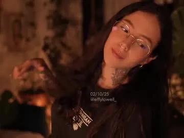 Freechat effylowell_ on Chaturbate