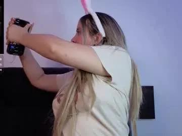 Freechat eleecttraa_12 on Chaturbate