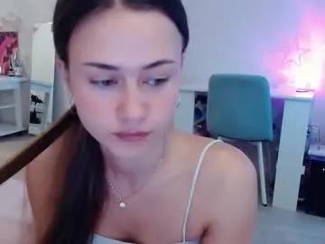 eliscuteblonde on Chaturbate