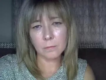 ellajohnsonx on Chaturbate 