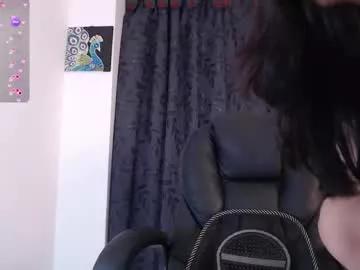Freechat ellajonz on Chaturbate