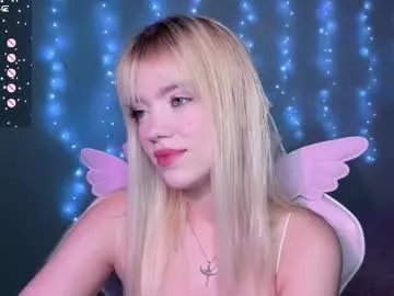 Freechat ellie_lovely_girl on Chaturbate
