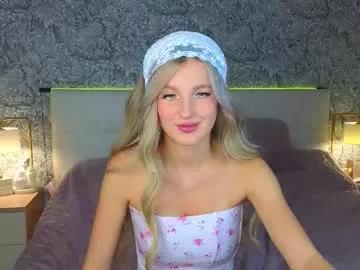 Freechat emilydancee on Chaturbate