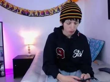 Freechat emmo_boy on Chaturbate