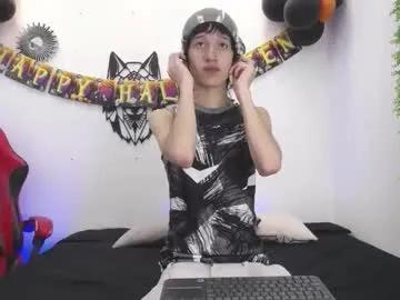 Freechat emmo_boy on Chaturbate