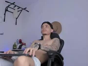 Freechat estivenvel on Chaturbate