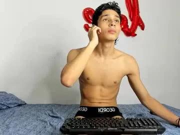 Freechat evans_collins24 on Chaturbate