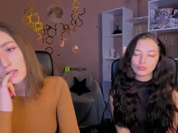 evelina_sun_ — GOAL: flash ass [199 tokens remaining] Welcome to my room! #18 #shy #bigass #lovense #redhead