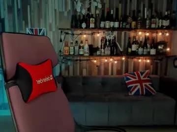 Freechat fioramarmoris on Chaturbate