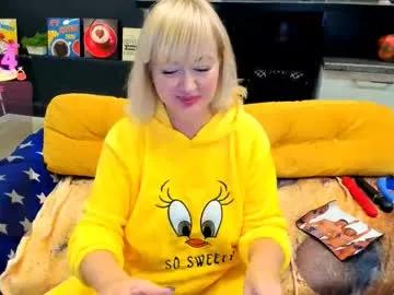 Freechat flirtymary on Chaturbate
