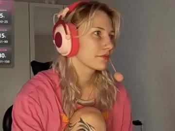 foxysable — Goal: flash hand bra ---  I'm glad to see you all here. Call me Luna! #new #shy #teen #18 #young [45 tokens remaining]