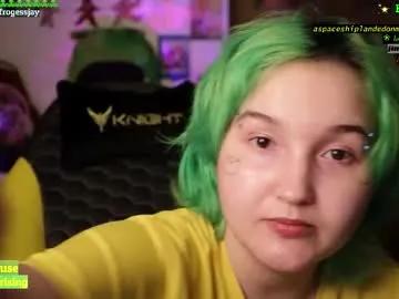 Freechat frogessjay on Chaturbate