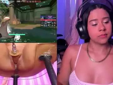 Freechat ginakurt_ on Chaturbate