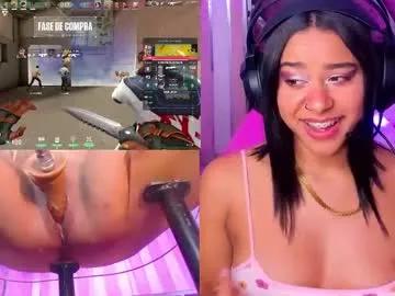 Freechat ginakurt_ on Chaturbate