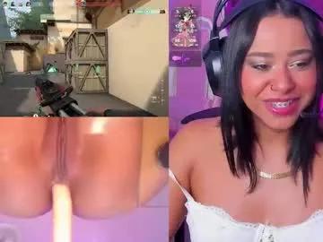 Freechat ginakurt_ on Chaturbate