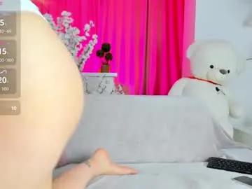 glowing_blonde — Fingering pussy at goal  #cum #squirt #blonde #wet #milf #bigass #horny  [699 tokens remaining]