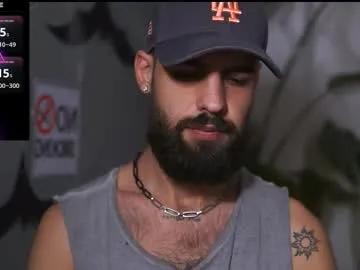 Freechat hairyrobxxx on Chaturbate