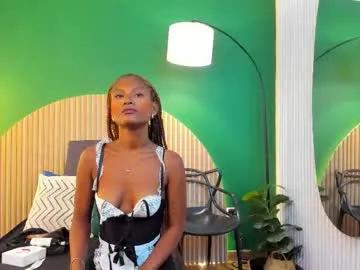 Freechat halleylorens on Chaturbate