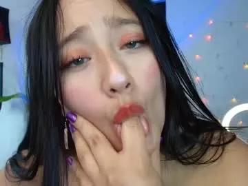 Freechat hinata_21_ on Chaturbate