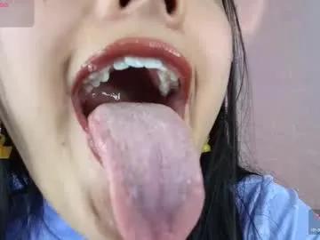 Freechat hinata_21_ on Chaturbate