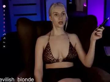 hitchcocianblonde_ — ice+oil show [395 tokens remaining]