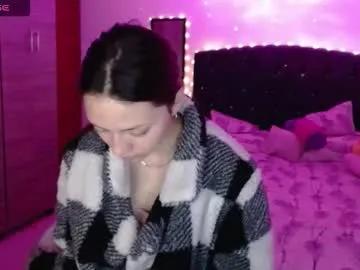 Freechat holy_juli2 on Chaturbate