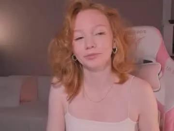 Freechat honeyautumn on Chaturbate