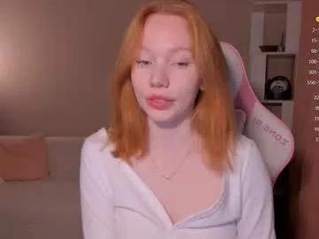 Freechat honeyautumn on Chaturbate