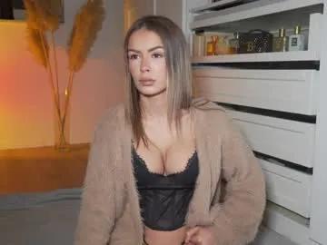 Group hotbella_ on Chaturbate