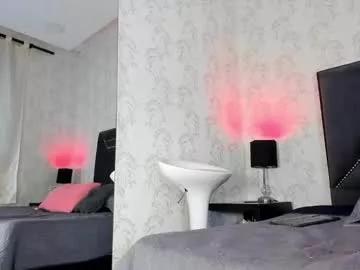 iris_bells on Chaturbate