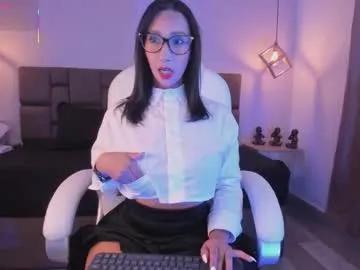 Freechat isabella_santamaria on Chaturbate