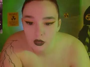 Freechat iwi_wi_wi on Chaturbate
