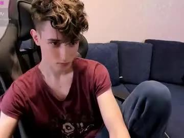 Freechat james_mil on Chaturbate