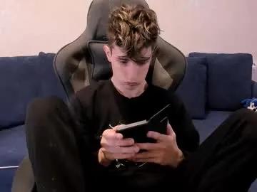 Freechat james_mil on Chaturbate