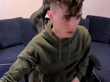 Freechat james_mil on Chaturbate