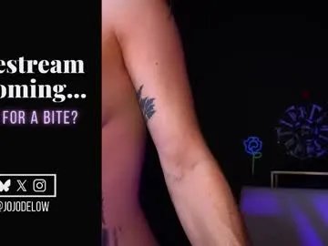 jojodelow on Chaturbate