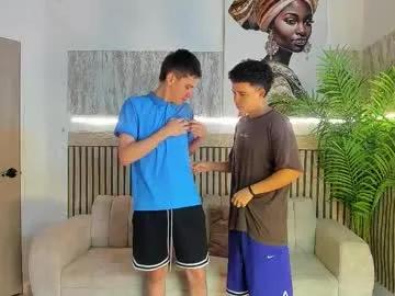 justingtime21 — FUCK ASS MYKE  #muscle #18 #bigcock #anal #bigass [0 tokens remaining]