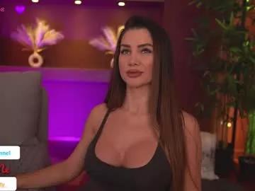 justinnejade on Chaturbate