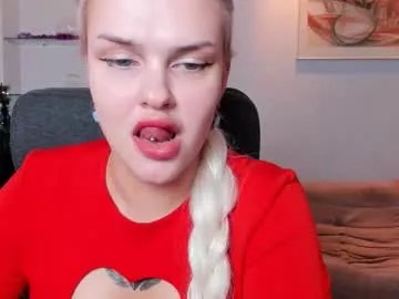 Freechat kamilagame on Chaturbate