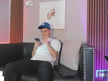 kevinn_blue — GOAL: Sexy Dance [32 tokens remaining] Hey There! Enjoy with me a good moment and make me cum just for you! #young #ass #twink #hairy #socks