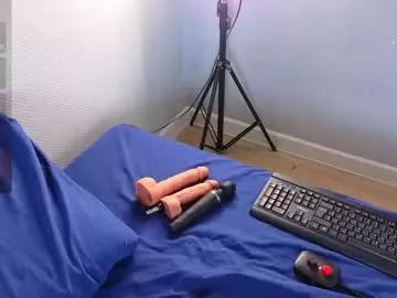 Freechat kira_briis on Chaturbate