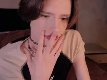 Freechat kira_long on Chaturbate
